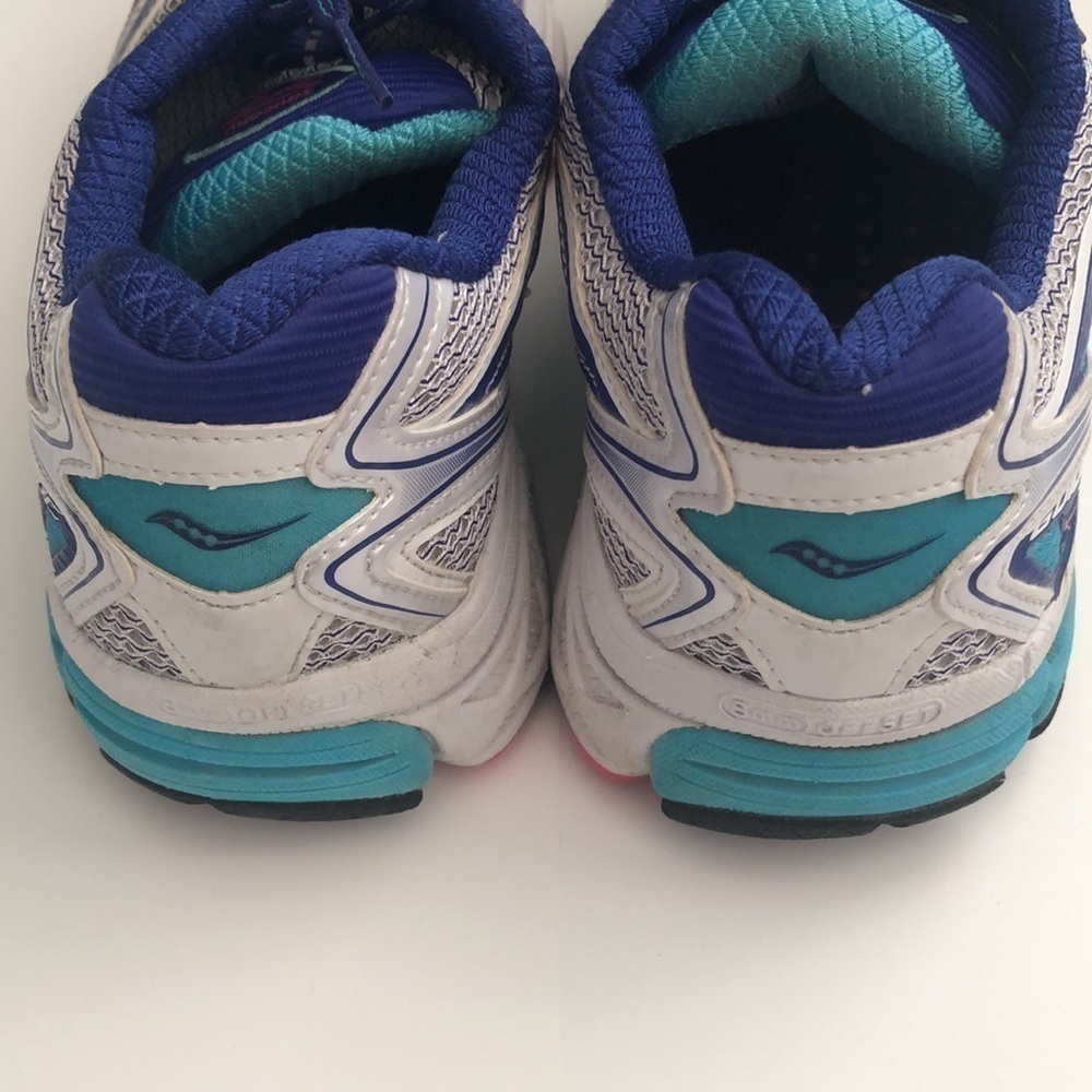 Saucony Guide 8 running shoes with mesh sides size 9 colors of silver blue white - Picture 4 of 8